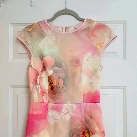 Ted Baker Quaro Rose On Canvas, Neoprene - Picture 3 of 11